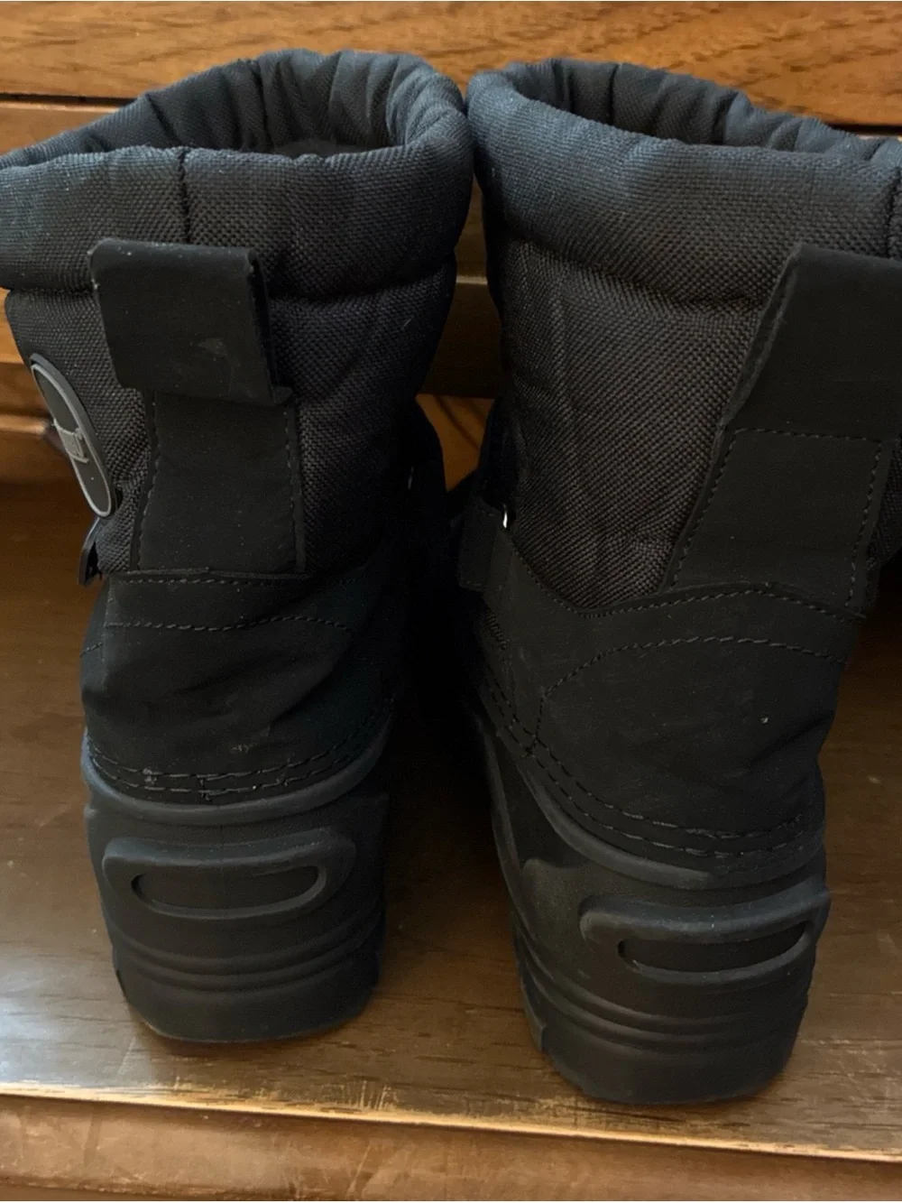 Khombu Kids Youth Waterproof Winter Boots with Hook-and-Loop Strap 6M Black